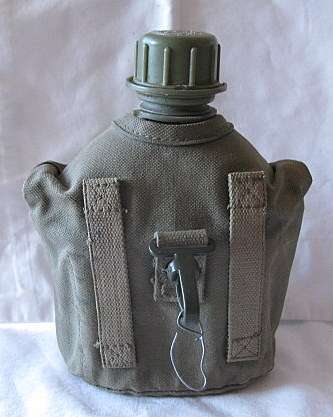 SADF BORDER WAR PERIOD WATER BOTTLE IN COMPLETE CONDITION WITH FIRE BUCKET