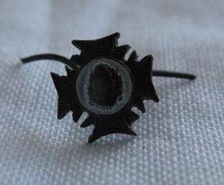 RHODESIAN - BRONZE RIBBON CROSS - 2 PINS