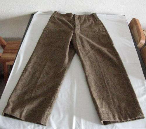 PAIR OF SERGE BATTLEDRESS TROUSERS - SIZE 8 - PIPE LENGTH 71CM - GOOD CONDITION EXCEPT FOR SOME SMAL