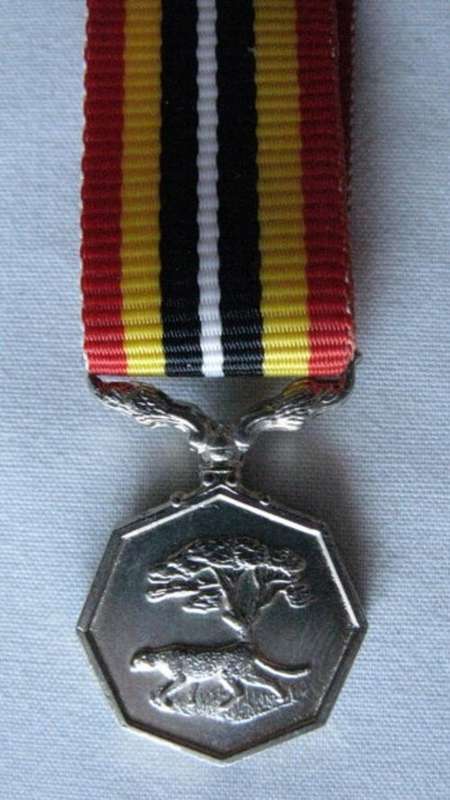MINIATURE SOUTHERN AFRICA MEDAL