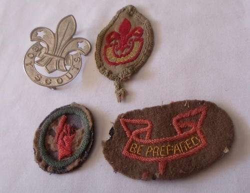 SELECTION OF 4 BOY SCOUTS BADGES