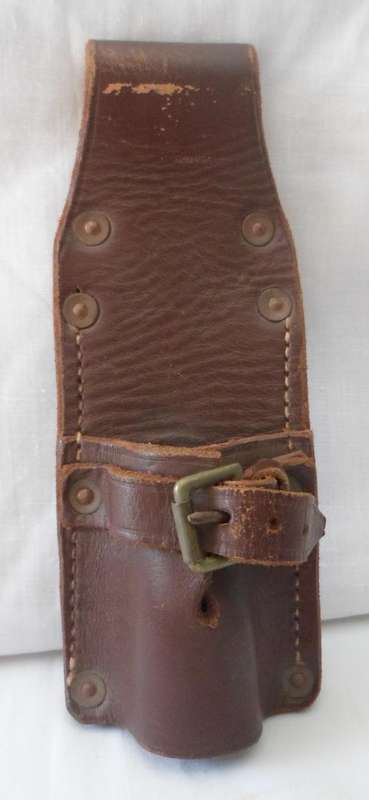 BRITISH 1914 PATTERN LEATHER EQUIPMENT FROG