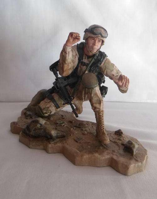 MC FARLANE'S YEAR 2005 MILITARY ACTION FIGURE - LIMITED EDITION SERIES 1 - ARMY RANGER - HEIGHT 120M
