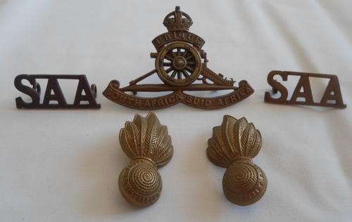 SA ARTILLERY DOUBLE WHEEL GILDING METAL CAP, COLLARS & TITLES WORN 1926 - 59 - LUGS INTACT