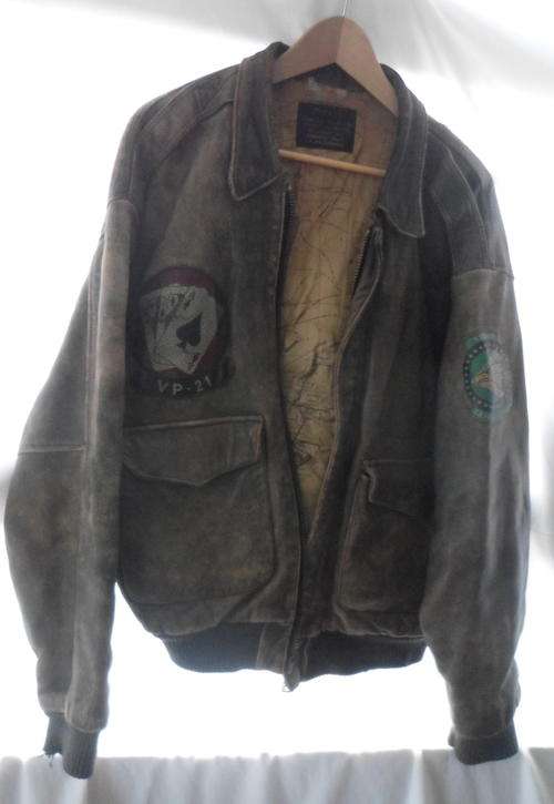 1987 US AUTHENTIC AVIATOR JACKET - SUPPLE COWHIDE - COTTON LINING - EPAULETTES KNITTED CUFFS & WAIST