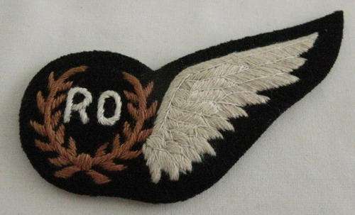 SAAF RADIO OPERATOR - EARLY WING - EMBROIDERED - ORIGINAL