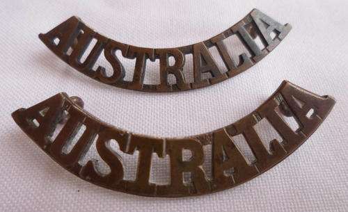 AUSTRALIAN WW2 PERIOD SHOULDER TITLE PAIR-LUGS INTACT