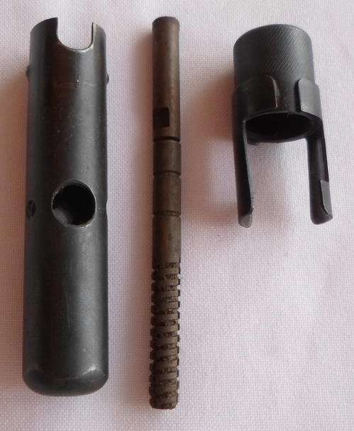 SADF BORDER WAR PERIOD TOOL KIT FOR AK 47 SKS RIFLE(NOT COMPLETE)
