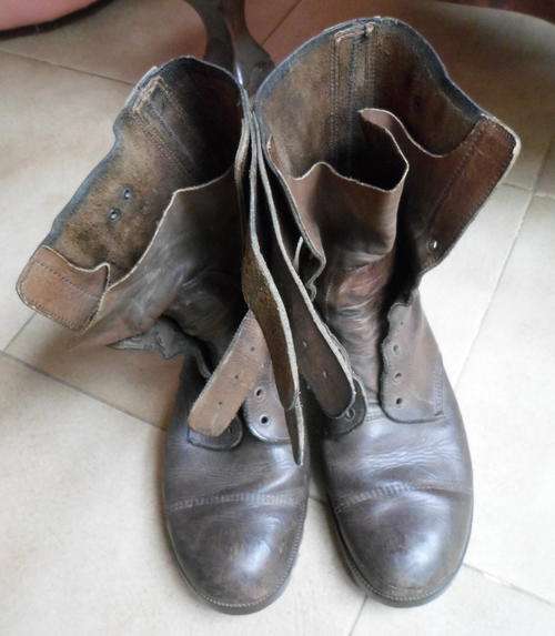 RHODESIAN ARMY & BSAP COMBAT BOOTS-GUARANTEED ORIGINAL-SIZE 11-USED BUT GOOD CONDITION