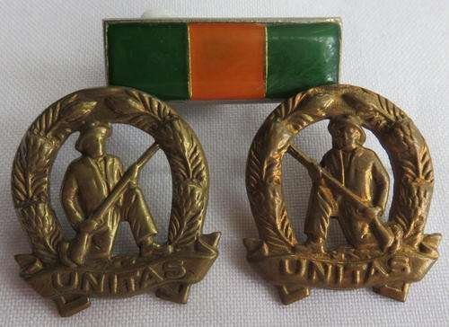 SA COMMANDOS PAIR OF BRASS COLLARS & BERET BAR