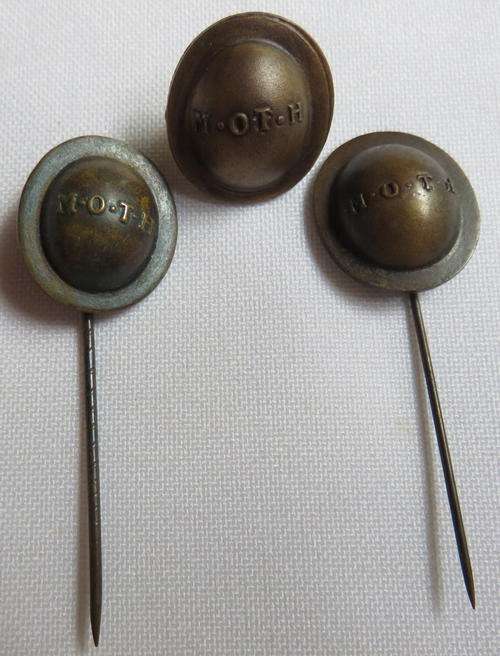3X MOTH STICK PINS