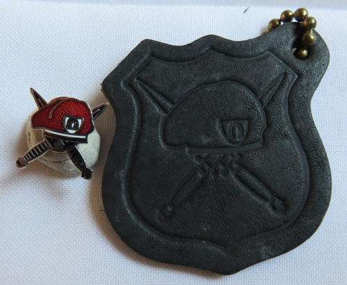 SOLDIER OF FORTUNE KEY HOLDER & PIN