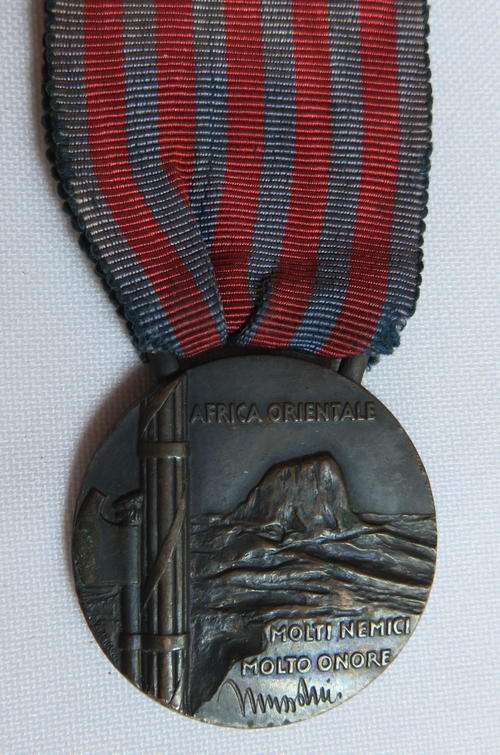 ITALIAN WW2 MEDAL FOR OPERATION IN EAST AFRICA-MAKERS MARK A CROWNED Z FOR-THE REGIO ZECCA-ROYAL MIN