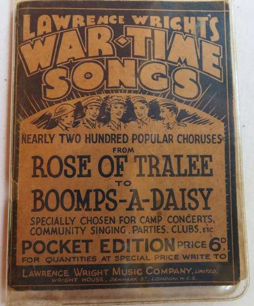 WW2 WAR-TIME SONGS HANDBOOK-NEARLY 200 SONGS-96 PAGES-VERY GOOD CONDITION