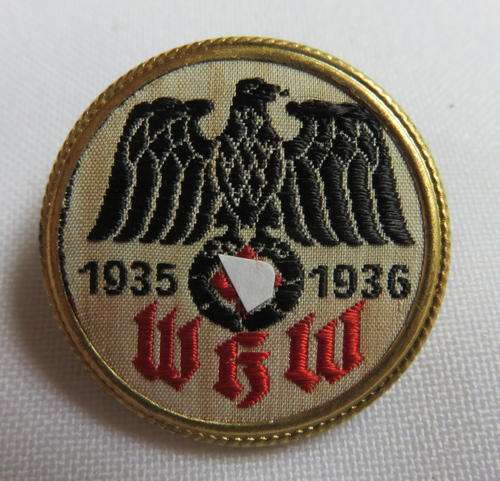 GERMAN WW2 CLOTH BEVO TINNIE MAKERS MARKED-ORIGINAL-DIAMETER 30MM-SWASTIKA COVERED