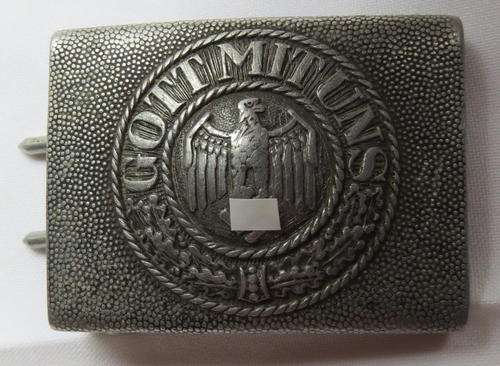 WW2 GERMAN ARMY BUCKLE-ALUMINIUM CONSTRUCTION WITH PEBBLED BODY MAKERS MARK DH & 37-GUARANTEED ORIGI