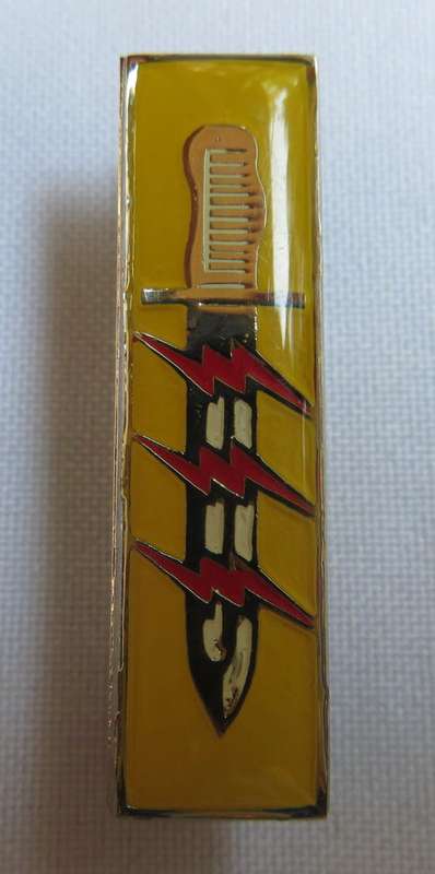 61 MECHANISED BATTALION GROUP OPERATIONS PARTISIPATION BADGE-WHITE HANDLE VARIATION-GUARANTEED ORIGI
