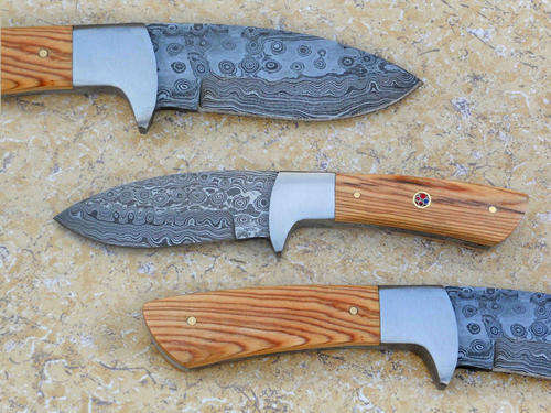 Custom Hand Made Damascus Steal Hunting  Knife