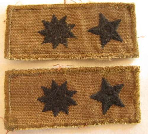 NO. 3876)  S.A.D.F. COMMANDANT COLLAR RANK FIELD DRESS.  1996-2002 - PAIR.