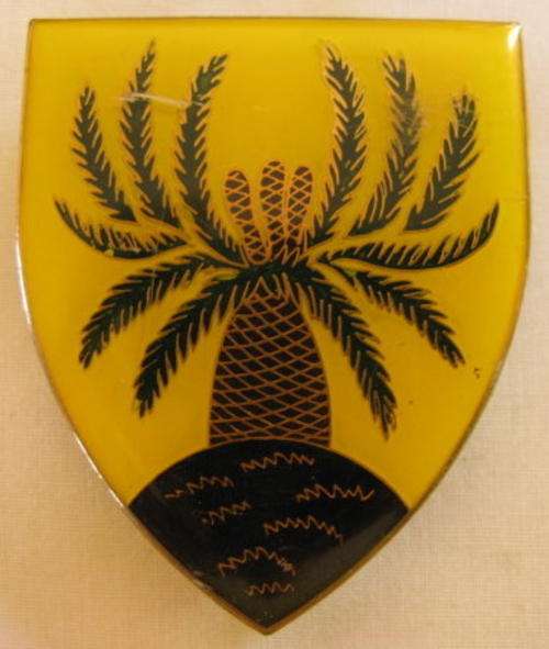 NO. 3390)  4 S.A. INFANTRY BN. YELLOW TYPE SHOULDER FLASH.  ORIGINAL 3 PINS.