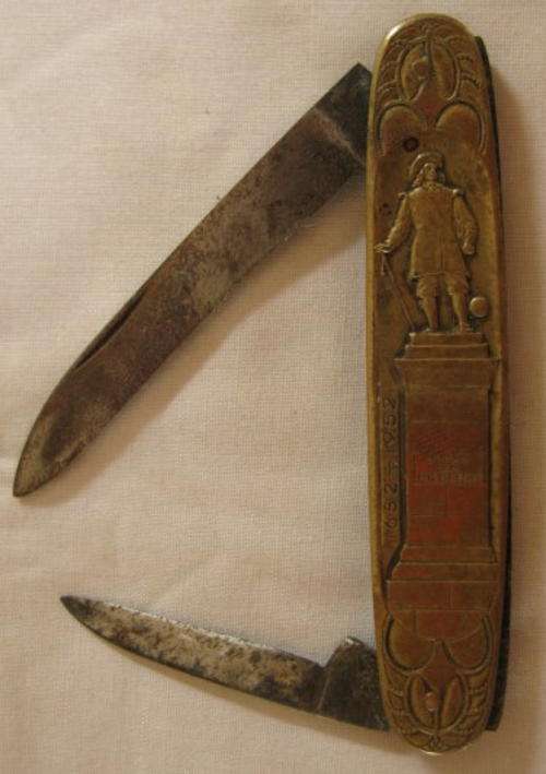 NO. 4178)  1652-1952 VAN RIEBEEK KNIFE MADE BY FERNANDO ESSER & CIA SOLINGEN 2 BLADES.FAIR CONDITION