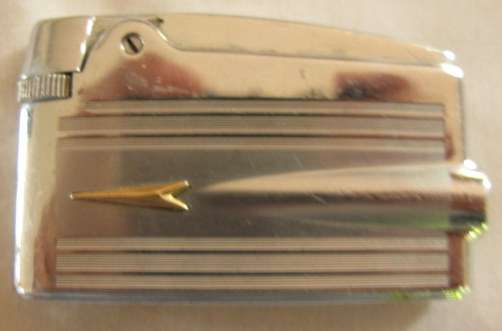 NO. 4200)  RONSON LIGHTER MADE IN ENGLAND.  THIS ITEM NEEDS A SERVICE USED CONDITION.