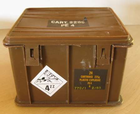 NO. 4240)  SADF - PLASTIC AMMO BOX - 24 CARTRIDGE PLASTIC EXPLOSIVE PE4.