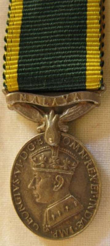 NO. 4262)  EFFICIENCY MEDAL - GEORGE VI MALAYA MINIATURE - ORIGINAL RIBBON.