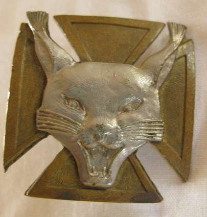 NO. 4716)  7 S.A. INFANTRY BERET BADGE 1986 - 2003.  2 STUDS.