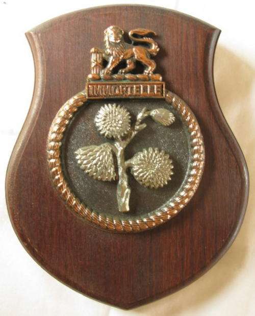 NO. 5080)  S.A. NAVY - SAS IMMORTALLE WALL PLAQUE - ORIGINAL BRASS CASTING ON WOOD.