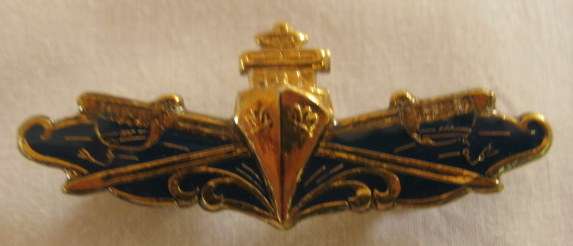 NO. 5068) SA NAVY EXECUTIVE OFFICERS MESS DRESS QUALIFICATION  BADGE IN GOLD