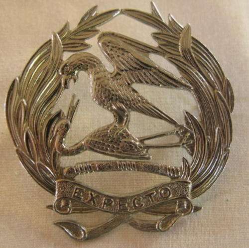 NO. 5490)  FIRST CITY W/M TAM-OSHANTER BADGE WORN POST 1952 - 2 STUDS.