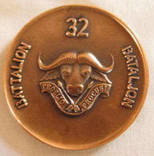 NO. 5642)  32 BATTALION BRONZE MEDALLION UNNUMBERED - ORIGINAL.