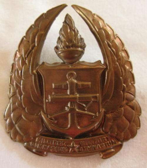 MILITARY GYMNASUIM CAP BADGE WORN 1950-1967 - LUGS INTACT