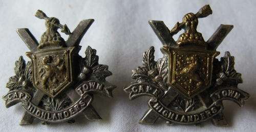 CAPE TOWN HIGHLANDERS BI/M PAIR OF COLLAR BADGES WORN POST 1902 - LUGS INTACT
