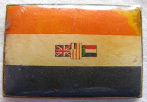OLD SA FLAG ENAMEL BADGE - NO LUGS.