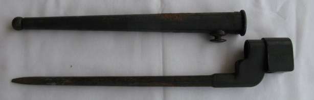 BRITISH WW2 NO.4 MKII BAYONET WITH SCABBARD.