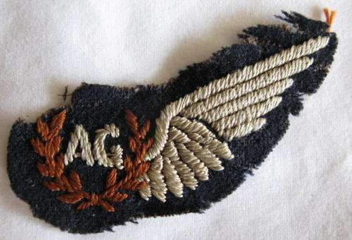 SAAF - AIRCREW WING, AIR GUNNER WWII.  ORIGINAL EMBROIDERED WING