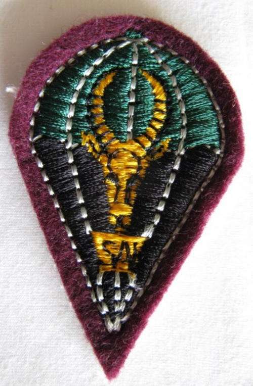 SA NON AIRBORNE QUALIFIED BERET BADGE