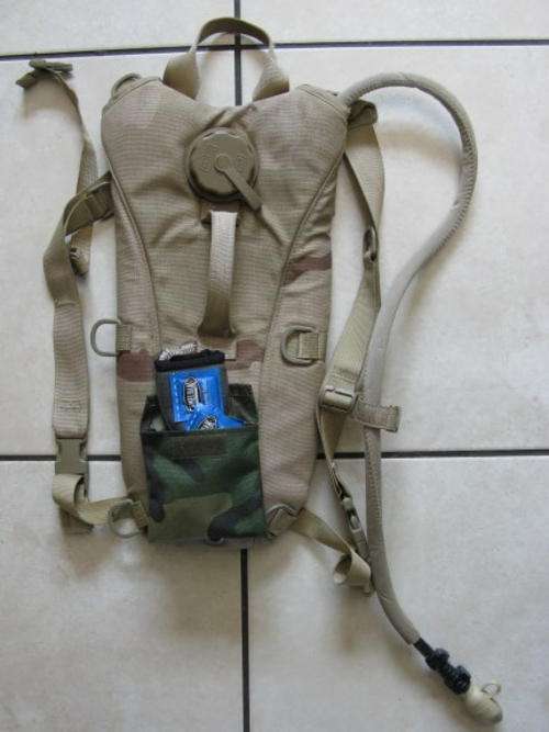 MILITARY ISSUE DESERT CAMO CAMEL BACK / THERMOBAK HYDRATION.  CAPACITY 2L.