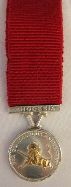 RHODESIA CONSPICUOUS GALLANTRY DECORATION - MINIATURE.