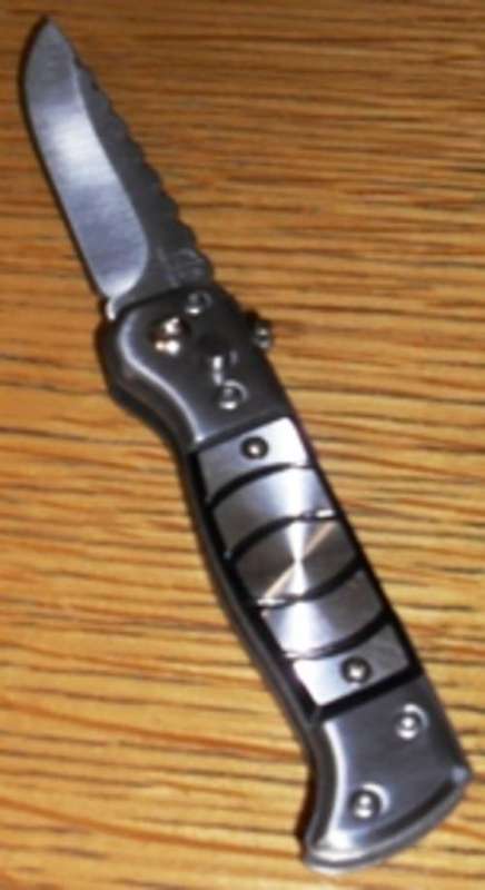 FLIP KNIFE