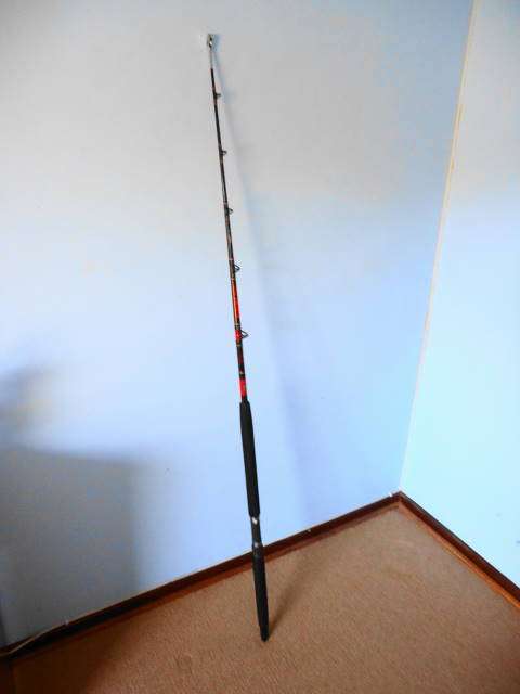 SHAKESPEAR GOLIATH BLUEFIN TUNNY 50 TO 80Lbs CLASS END ROLLER ROD EXCELLENT ROD AS PER THE PHOTO`S