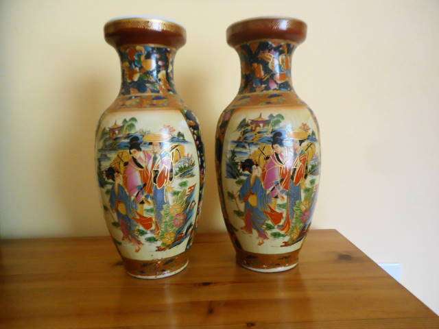 PAIR OF ORIENTAL VASES AS PER THE PHOTOGRAPHS