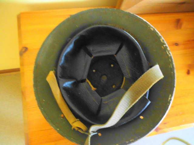 WORLD WAR TWO ISSUE SOUTH AFRICAN HELMET DATED 1942 SUPERB CONDITION LOW START PRICE.