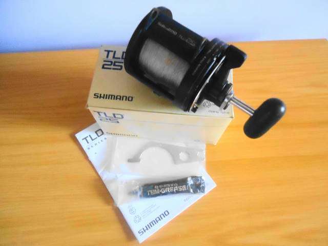 *****SHIMANO TLD 25 TROLLING REEL SPOOLED WITH MONO*****