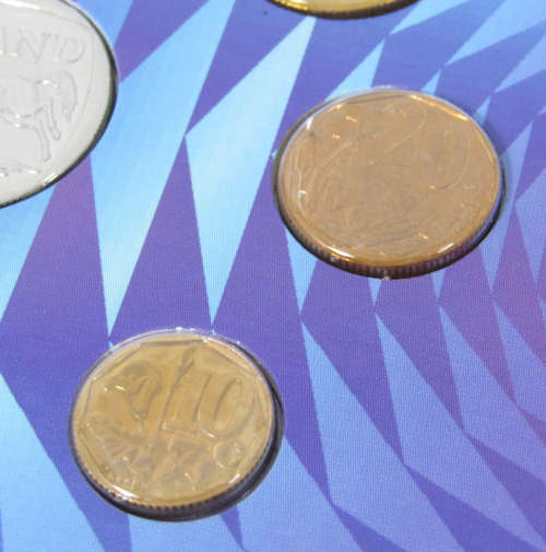 SOUTH AFRICA 2000 UNCIRCULATED COIN SET - WITH OLD COAT OF ARMS - MILLENIUM SET