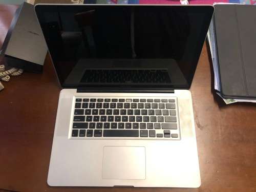 Macbook Pro - 15 inch, i7 processor, 4gb ram