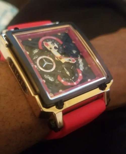 Wow!!!  Ferrari Red Sport Chronograph Lige Gents watch!!
