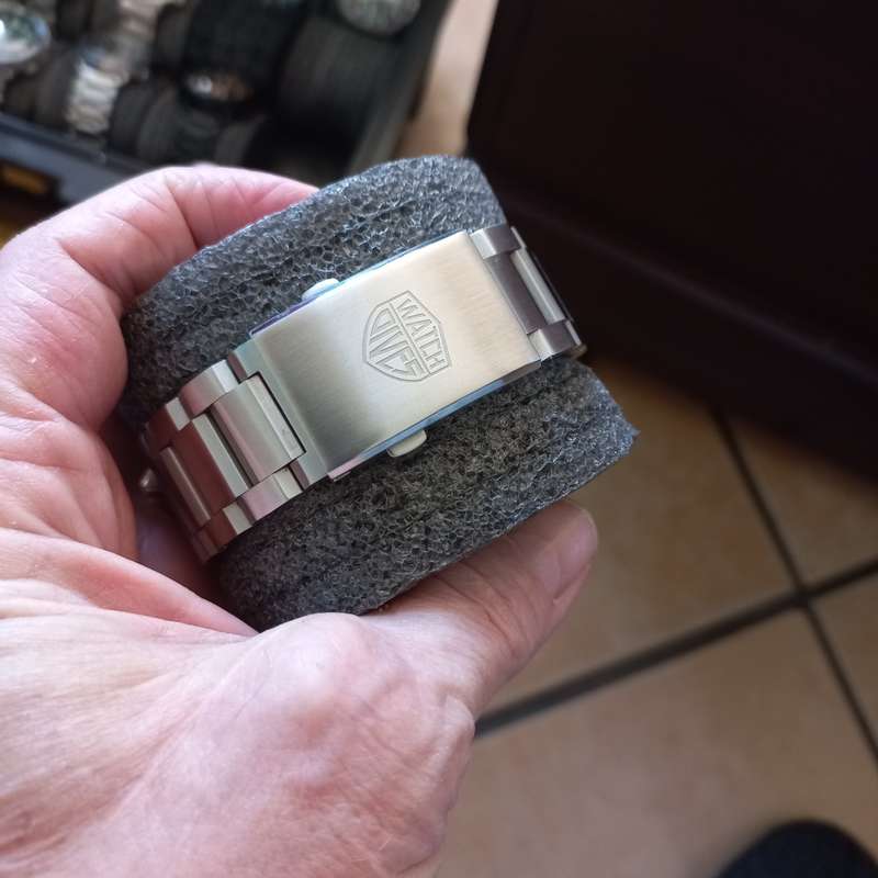 Monster!!-Watchdive 300m Automatic Seiko Tuna  Homage